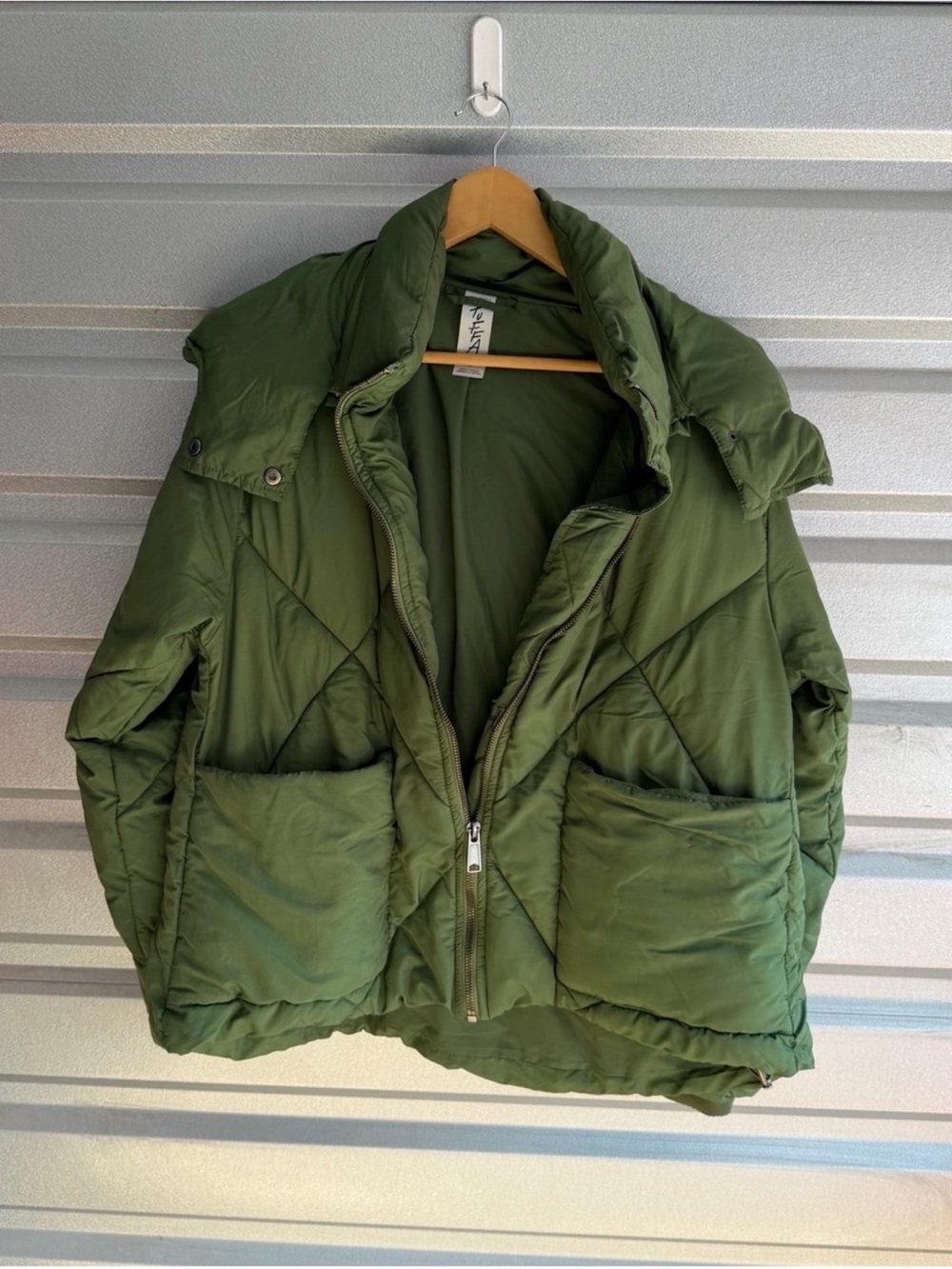 Free People Emmy Swing Puffer in Forest Glen